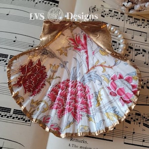 Scallop Sea Shell Ring Dish, Decoupage Jewellery  William Morris  Ring Dish, trinket Size 11*10cm