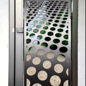 Laser Cut Artistic Illusion Circular Design Metal Back Yard Gate| Modern Fabrication Metal Side Walk Gate | Made in Canada – Model # 748E