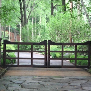Gorgeous & Simple Metal Driveway Gate | Heavy Duty Entrance Gate| Made in Canada– Model # 859E