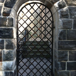 Modern & Simplistic Crisscross Metal Garden Gate | Custom Fabrication Wrought Iron Pool Gate | Made in Canada – Model # 261E