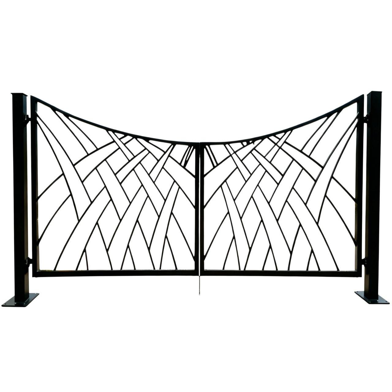 Waveweave Axis – Decorative Metal Gate With Interwoven Curved Bar