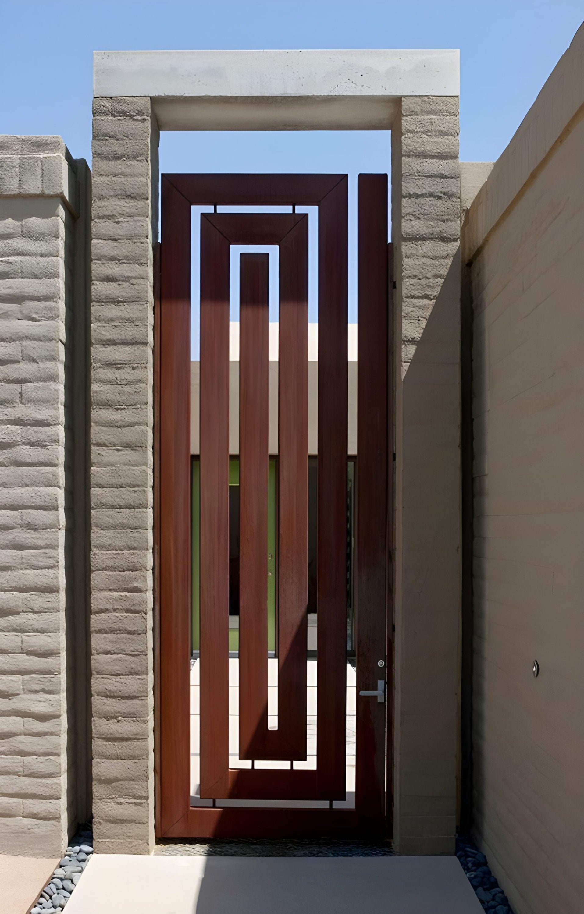 Artistic Rusty Finish Rectangular Panel Metal Gate Custom