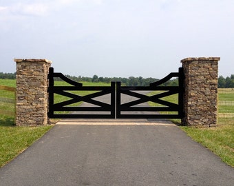 Simple Ranch Design Metal Driveway Gate – Farm Gates | Heavy Duty Entrance Gate| Made in Canada– Model # 712E