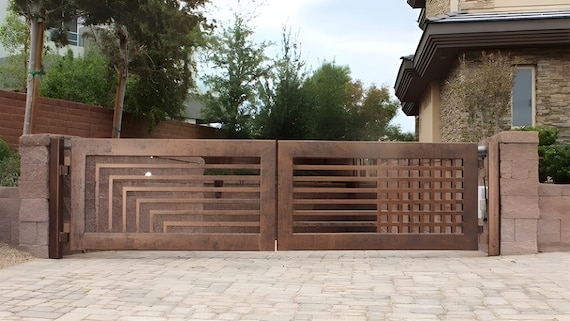 Modern top home gate