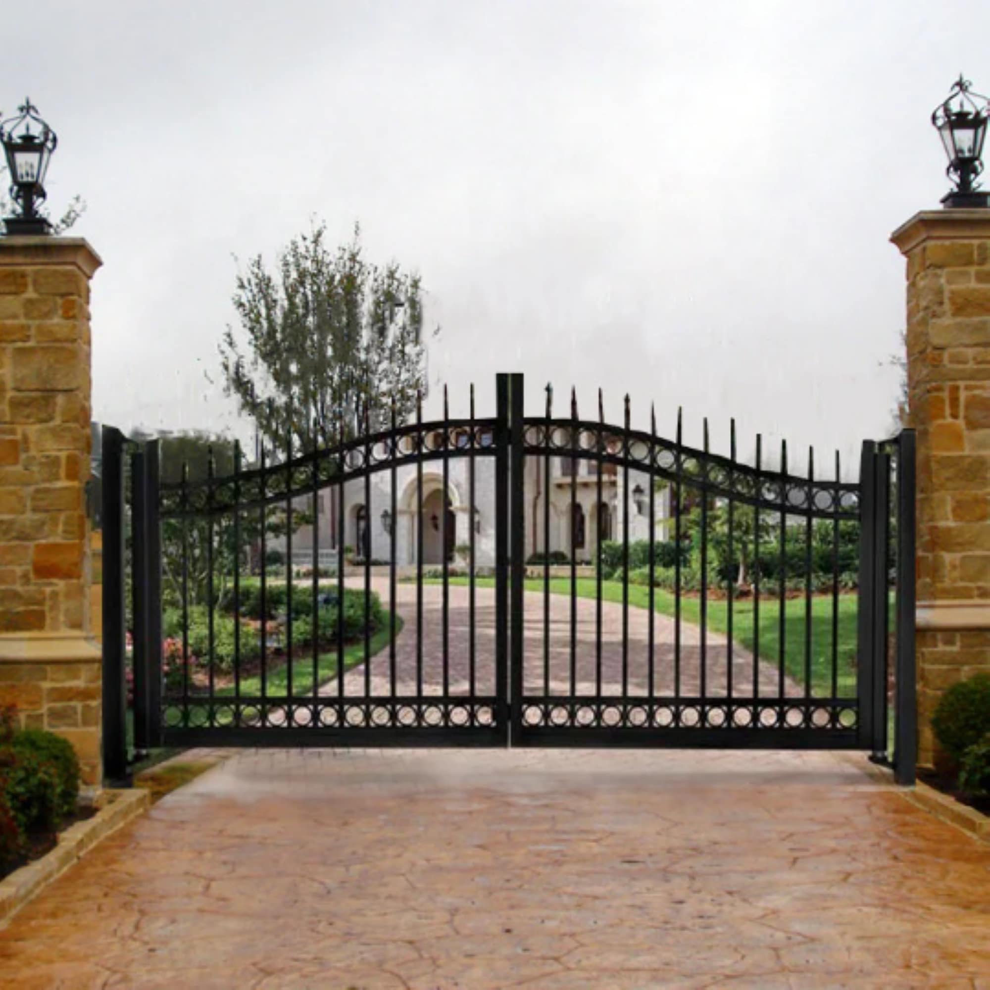 Modern Unique Fence Design Driveway Gate Custom Fabricated Heavy Duty Entrance Gate Made in Canada Model 197E