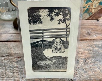 Zidentyfikowany RPPC z 1916 roku! BARDZO urocze zdjęcie dziecka, oryginalny, antyczny wizerunek Wesleya E. Jacksona z Leighton Township w hrabstwie Allegan w stanie Michigan.