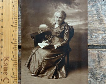 Identified antique c. 1920 photograph of Czech immigrant - great-grandmother Victoria A. (Benes) Schulze from Klatovy; UP of MI; Door Co. WI