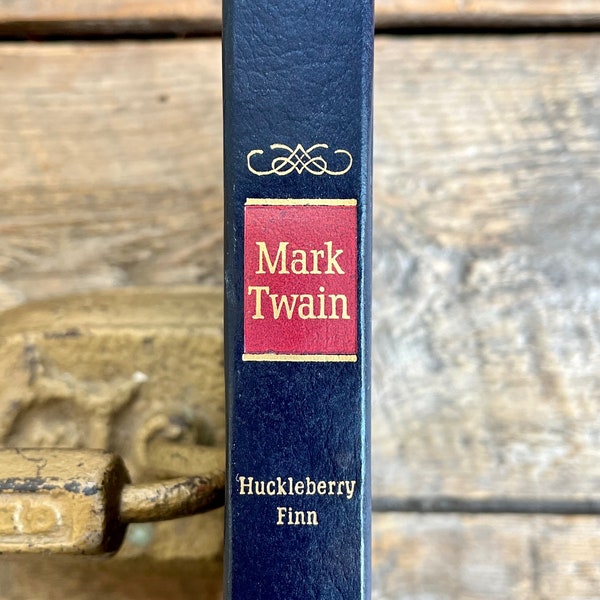 Excellent condition vintage (1970) "Huckleberry Finn" by Mark Twain; Nelson Doubleday publishers; no inscriptions, and almost no shelf wear!