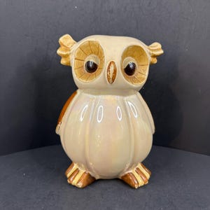 Retro 8&quot; Tall Ceramic Owl Figure