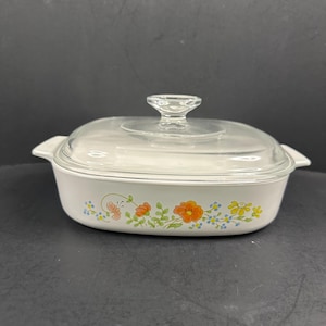 Vintage Corning Ware Wildflower Casserole Dish A-8-B 1.75 Quarts with Lid