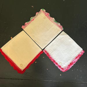 Lot of 3 Vintage Irish Linen Hankies, Crocheted Lace Trim, Ladies Handkerchiefs