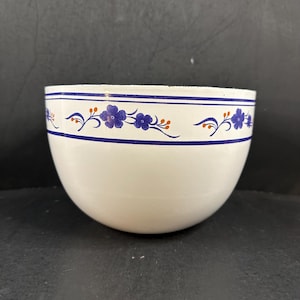 Kobe Kitchen Mix & Serve Porcelain on Steel Gloria Floral Bowl