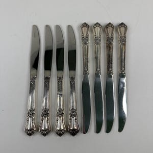 Vintage Wm A Rogers Oneida Ltd Valley Rose Silver-plated Dinner Knives Set of 8