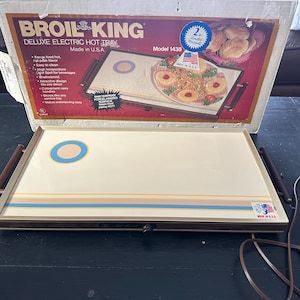 Broil King Deluxe Electric Hot Tray 1438, Vintage Warming Server