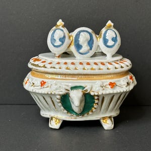 Vintage Conta Boehme German Porcelain Cameo Fairing Trinket Box