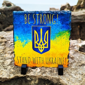 Suporte com telha de rocha da Ucrânia Pare Putin Pare a guerra na Ucrânia Placa de rocha de ardósia de sublimação de foto personalizada Telhas de ardósia personalizadas presente personalizado