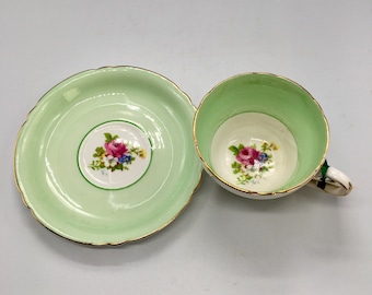 Beautiful VTG Shelley, England Mint Green Hulmes Rose #13257 Gold Rim Teacup & Saucer, Tags still Attached. Rare Pattern, Great Condition