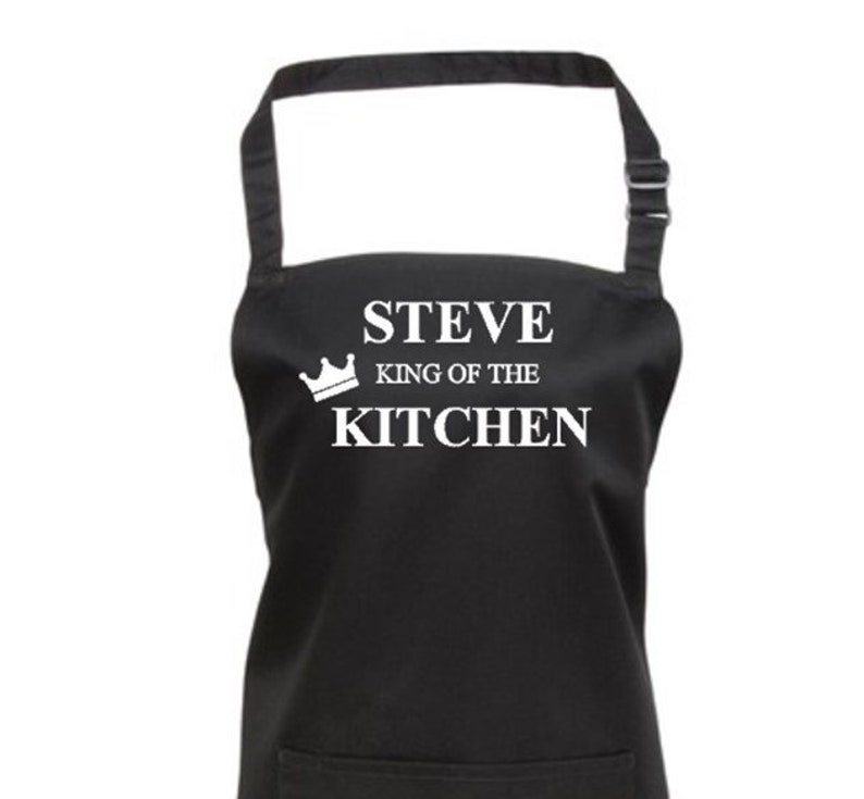 King of the kitchen apron funny personalised apron gift christmas apron christmas gift for dad uncle brother grandad afbeelding 1