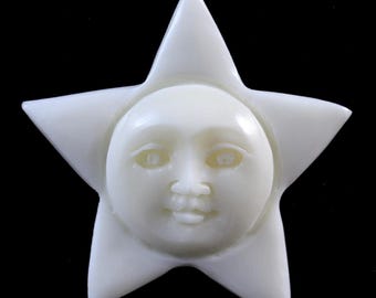 Colgante con cabujón de hueso, cara de luna y estrella, con pegamento