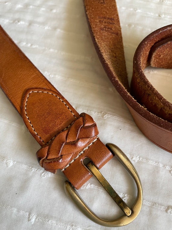 Vintage Tan Toffee Leather Belt With Brass Buckle | Vintage  display picture 1