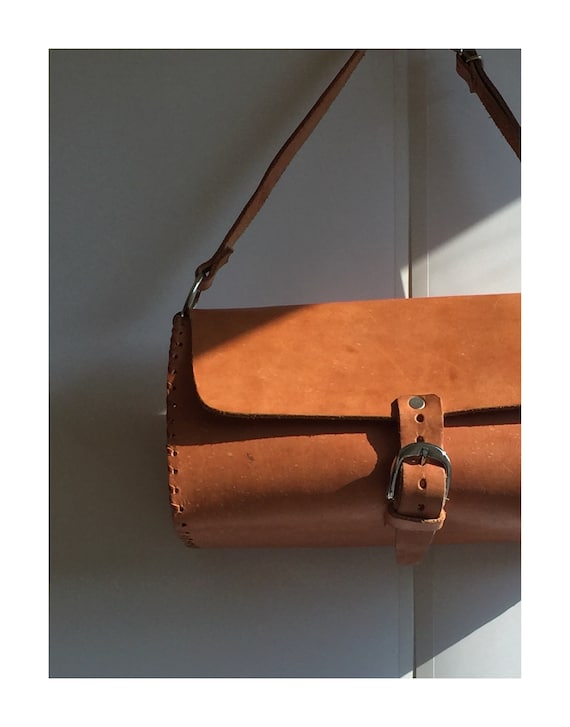 Vintage Vegetable Tan Leather Shoulder Bag | Vege… - image 2