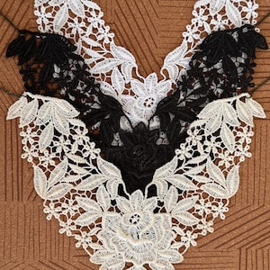 Flower design high-neck embroidered lace choker