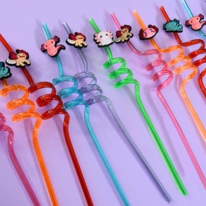 Cute Axolotl Character Drinking Straw Party Supplies Kids Birthday Party Accessory Spiral Design Plastic Straw Silicone Topper Random Color Selection Fun Novelty Drink Decoration Reusable Party Supply Kawaii Style Design Children