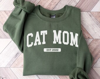 Custom Cat Mom Sweatshirt: Personalized Cat Lover Gift