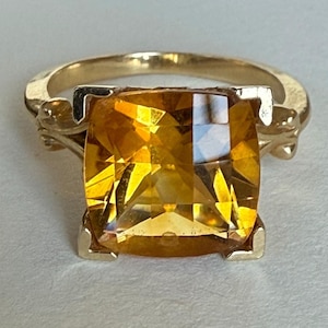 14K Orange Tourmaline Ring with Yellow Gold Band, Size 5, 3.87grams, November Birthstone