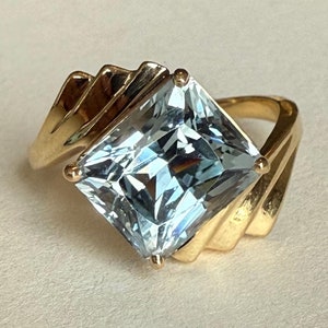 Art Deco 14K Blue Topaz Ring, 5.1grams, Size 9, March Birthstone
