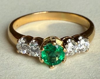 Vintage 18K Gold Emerald and Diamond Ring: European Setting, Size 7.75