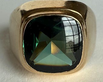 Vintage Swedish 18K Gold Green Stone Signet Ring, circa 1950s