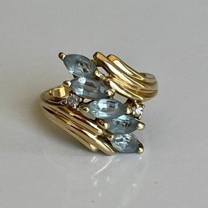 14K Gold Aquamarine Diamond Ring, 4.3 grams, Size 5.5 Mid Century