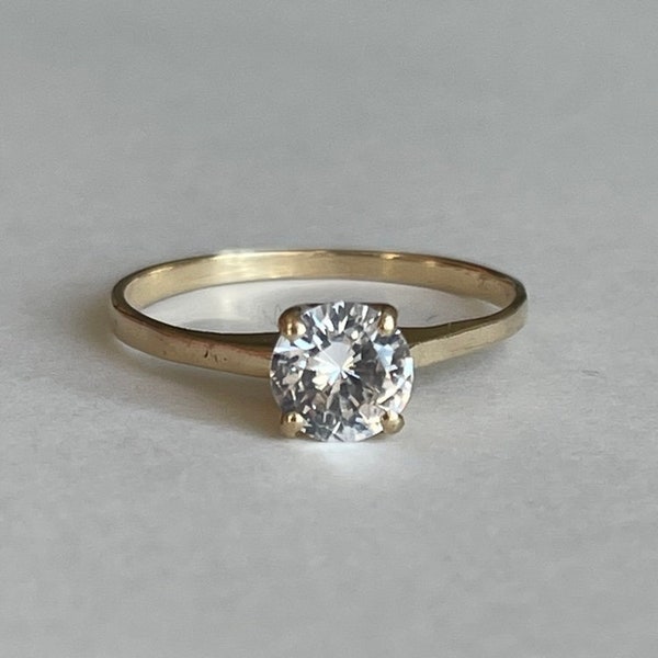 Vintage 1940s Classic 10K Gold Engagement Ring with White Sapphire, Size 8.25, 1.4 grams, September Birthstone