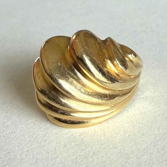 Vintage Solid 14K Shell Design Ring, 8.9grams, Si… - image 1