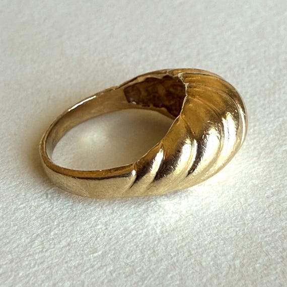 Solid 14K Solid Ribbed Wavy Gold Pinky Ring, 2.83… - image 3
