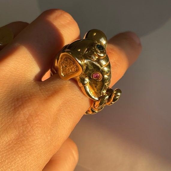 Extravagant 17K Italy Yellow Gold Elephant Ring w… - image 3