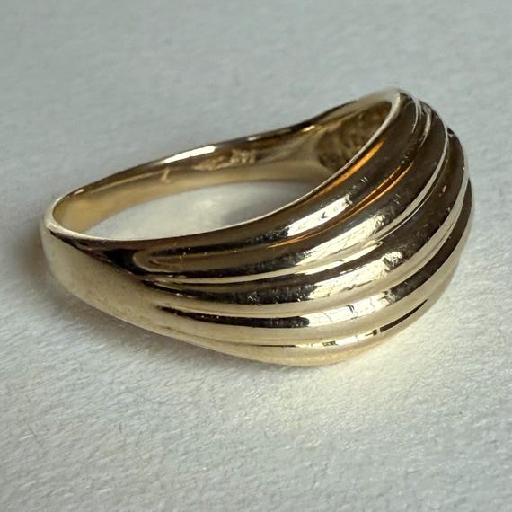 Solid 14K Solid Ribbed Wavy Gold Ring, 4.18grams,… - image 3
