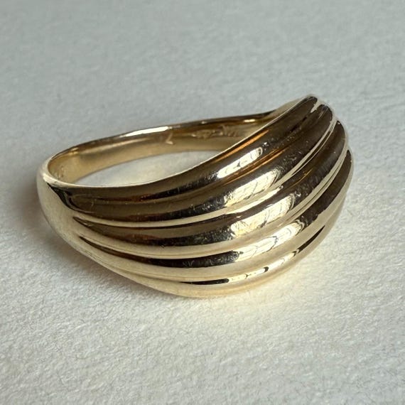 Solid 14K Solid Ribbed Wavy Gold Ring, 4.18grams,… - image 5