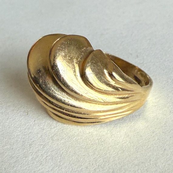 Vintage Solid 14K Shell Design Ring, 8.9grams, Si… - image 4