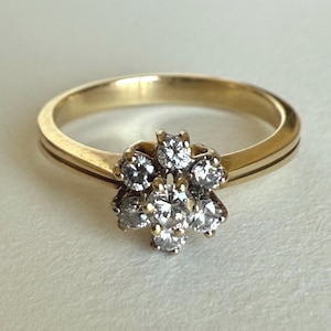Vintage 14K Gold Diamond Floral Ring - Size 7.25