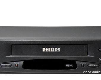 VHS Videorecorder von Philips, schwarz, mit Ersatz-Fernbedienung, voll funktionsfähig für Digitalisierung