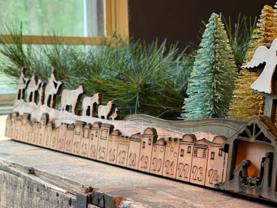 christmas-advent-calendar-family-countdown-to-christmas-wood-nativity