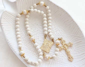 Madonna and Child Rosary Calcutta Stone, White Wood and Gold Italian Crucifix and Center | Paracord Catholic Rosary