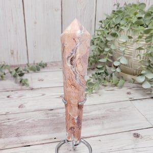 Baguette baguette point agate barbe à papa avec support, baguette magique en agate rose, poignée de mariage en agate rose, poignée en cristal, poignée de bouquet de mariage, cristal rose