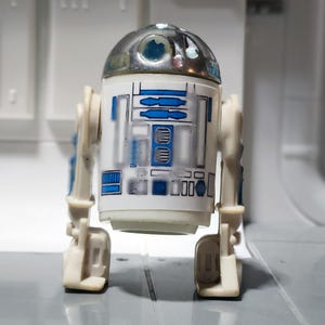 Star Wars R2D2 Kenner 1977 Action Figure With Replacement Sticker