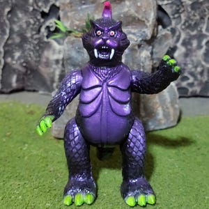 Gomess - Grape Hubba Bubba Colorway - Kaizoku Kaiju – Bootleg Resin Monster Figure