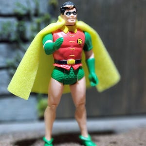 Kenner Super Powers Robin Action Figure Series 1 1984 with reproduction cloth cape