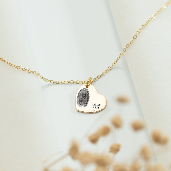 Engraved Fingerprint Heart Necklace,Custom Fingerprint Necklace,Memorial Jewelry,Personalised Heart Charm Necklace,Real Fingerprint Jewelry