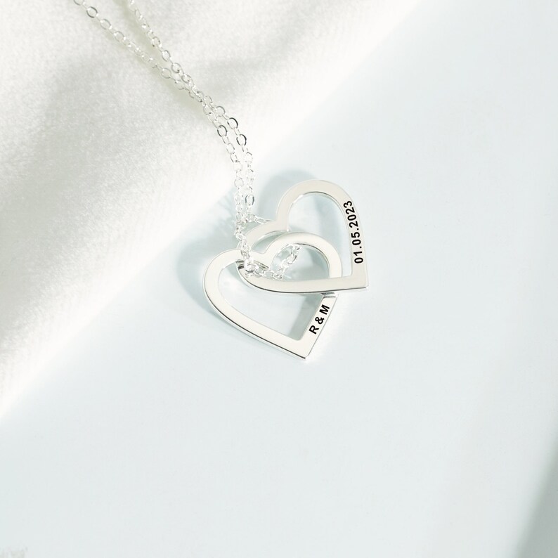 Personalized Silver Interlocking Hearts Necklace,Couple Necklace,Personalized Gift for Her,Double Heart Necklace,Valentine's Day Gift zdjęcie 1